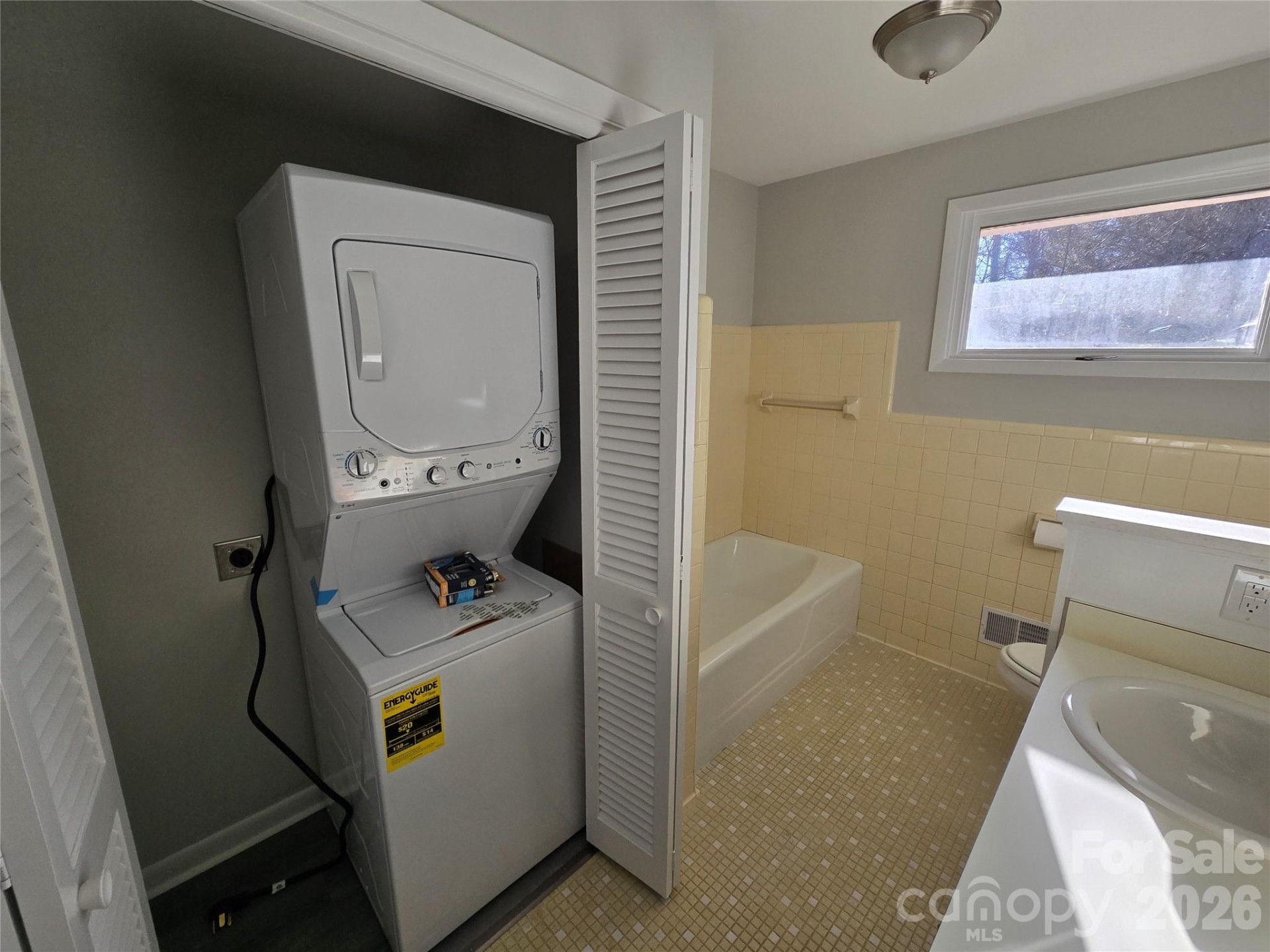 212 Shuping Street - Photo 12