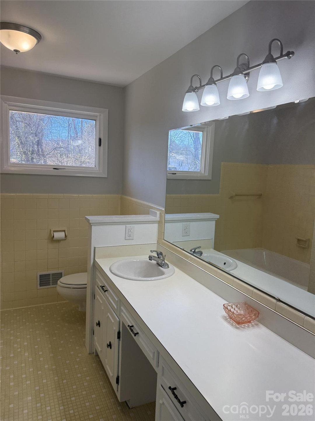 212 Shuping Street - Photo 13