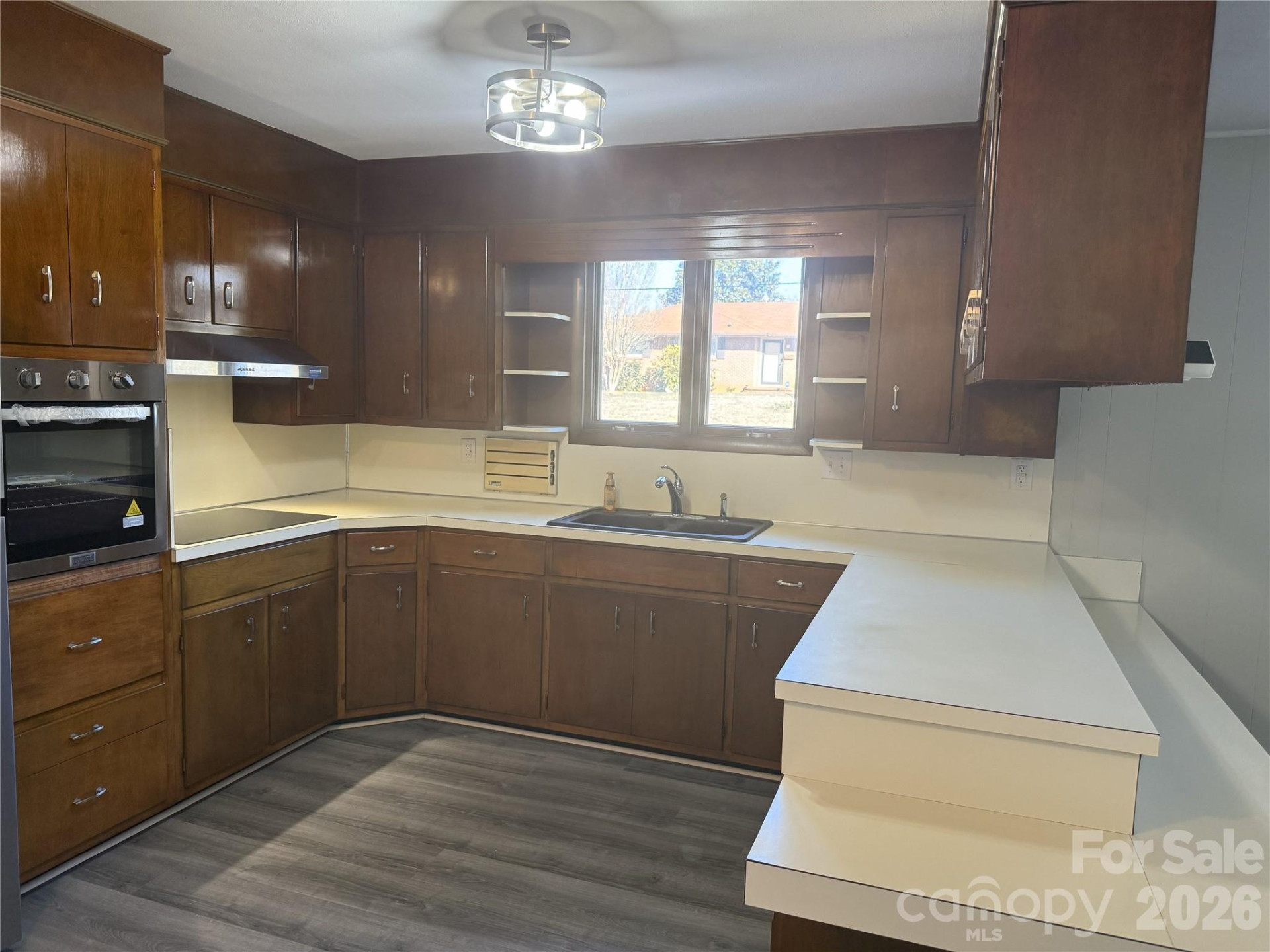 212 Shuping Street - Photo 5