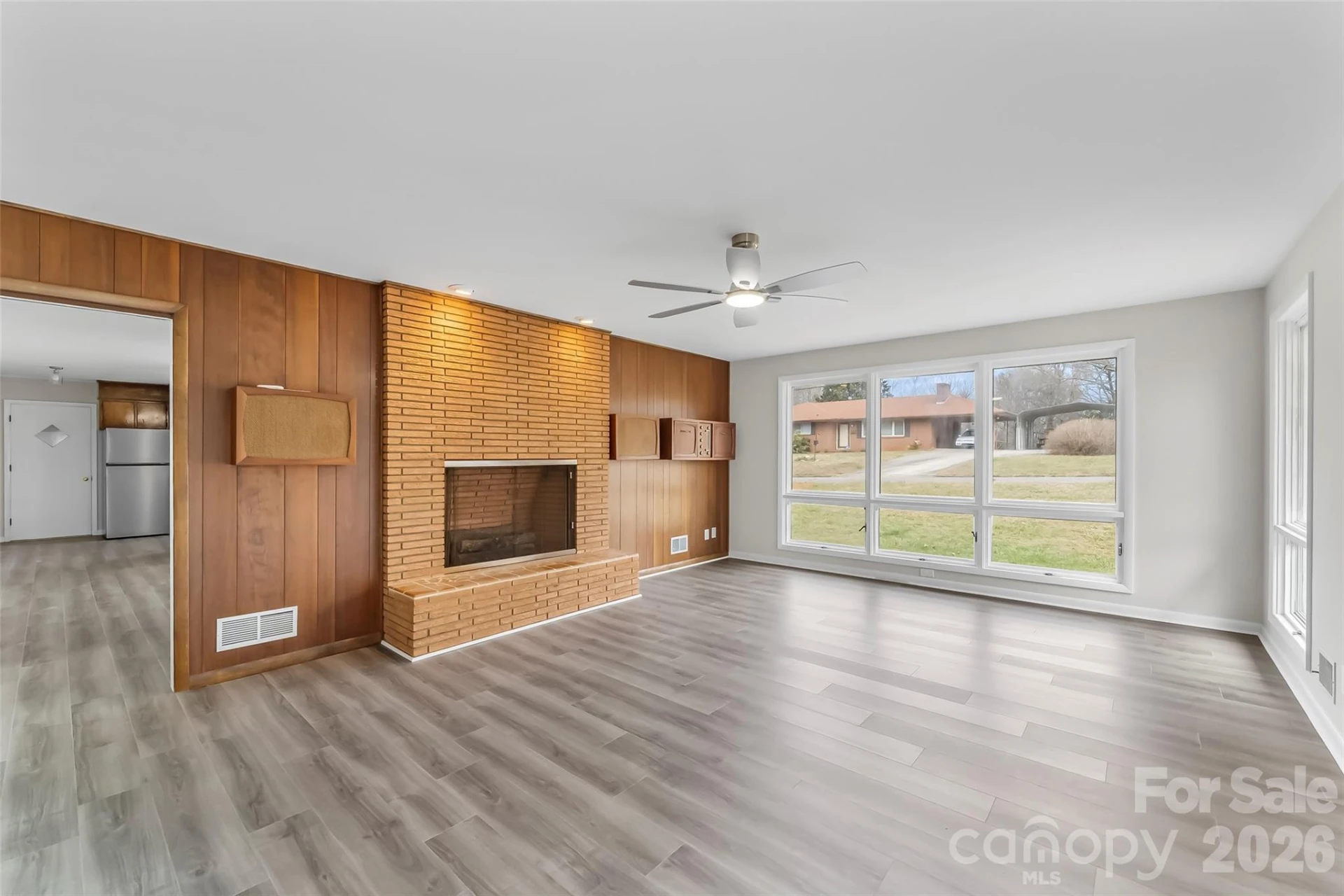 212 Shuping Street - Photo 9