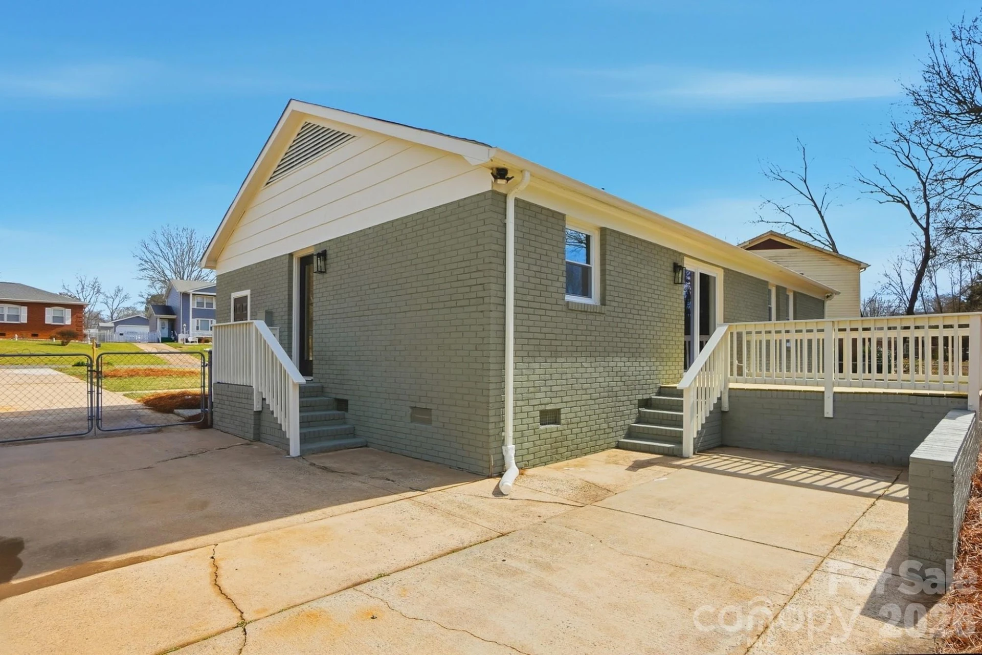 311 Red Roan Place - Photo 35