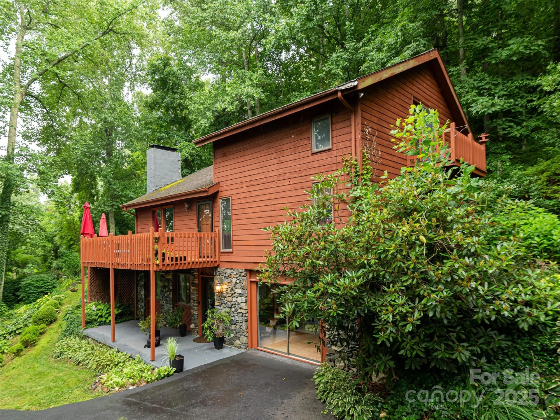 193 Rhododendron Drive - Photo 2