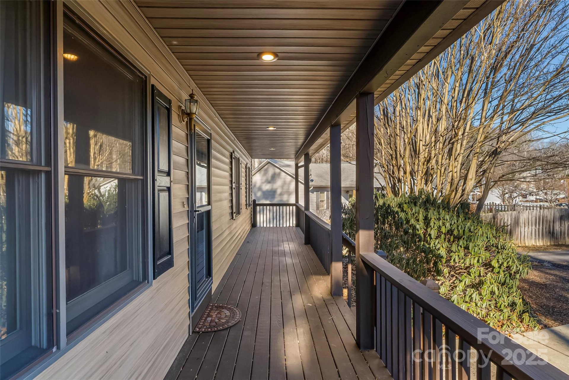 33 Ashwood Drive - Photo 2