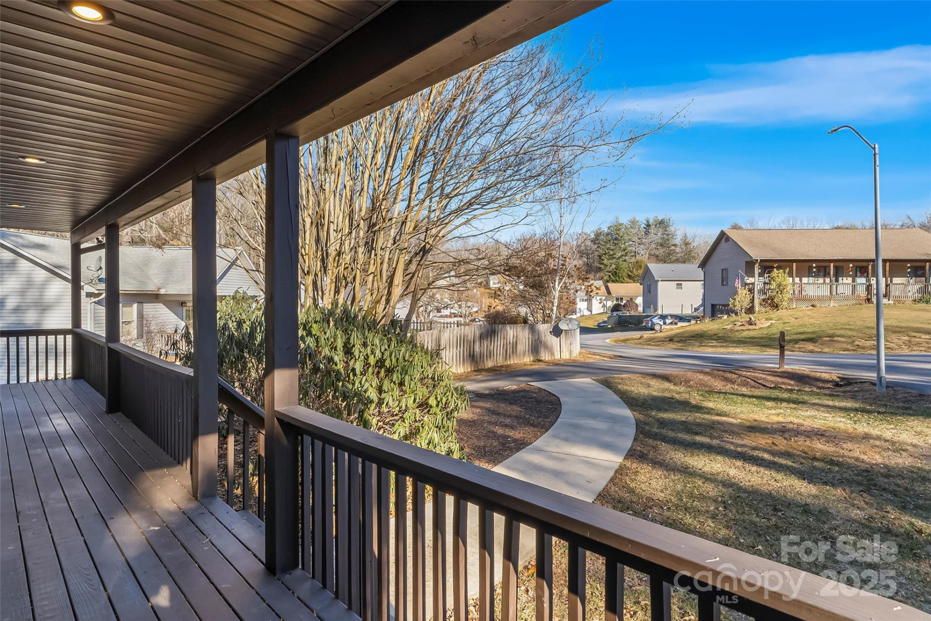 33 Ashwood Drive - Photo 3
