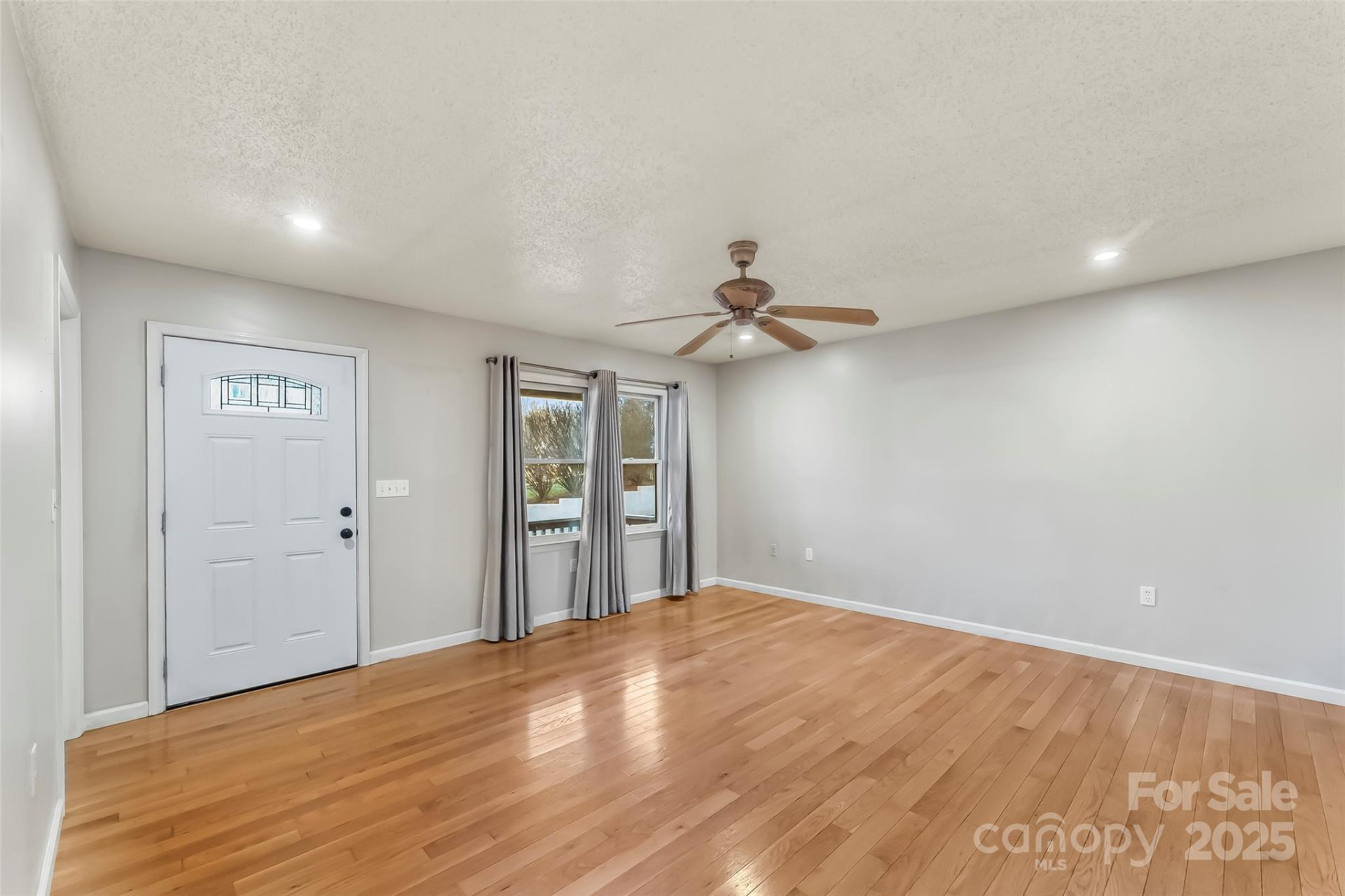 33 Ashwood Drive - Photo 6