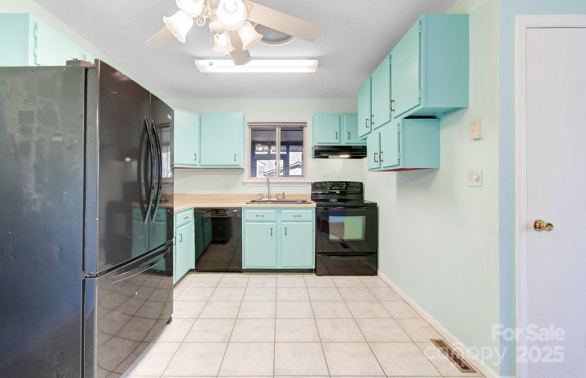 125 Freedom Road - Photo 12