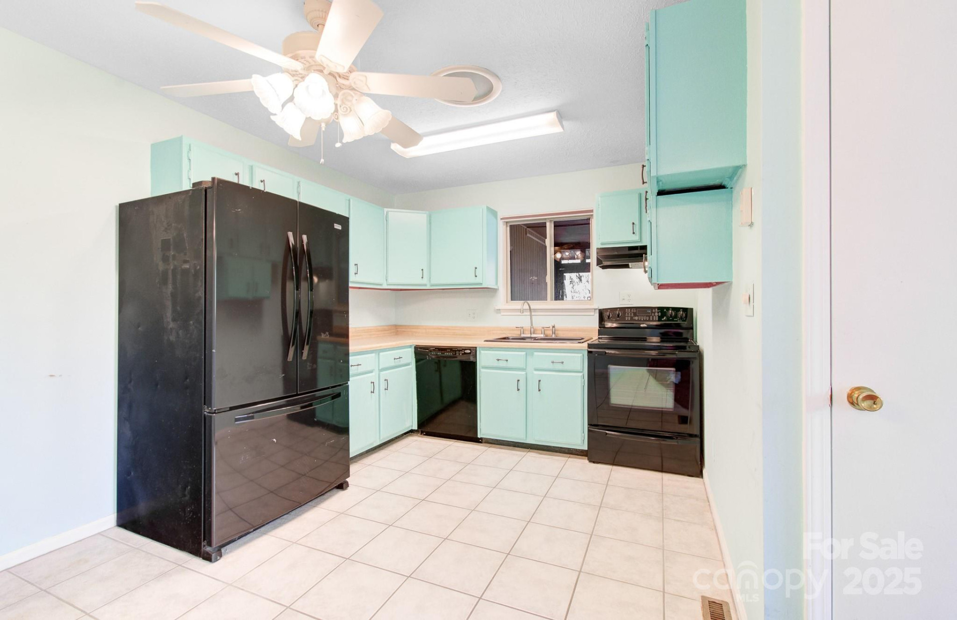 125 Freedom Road - Photo 14