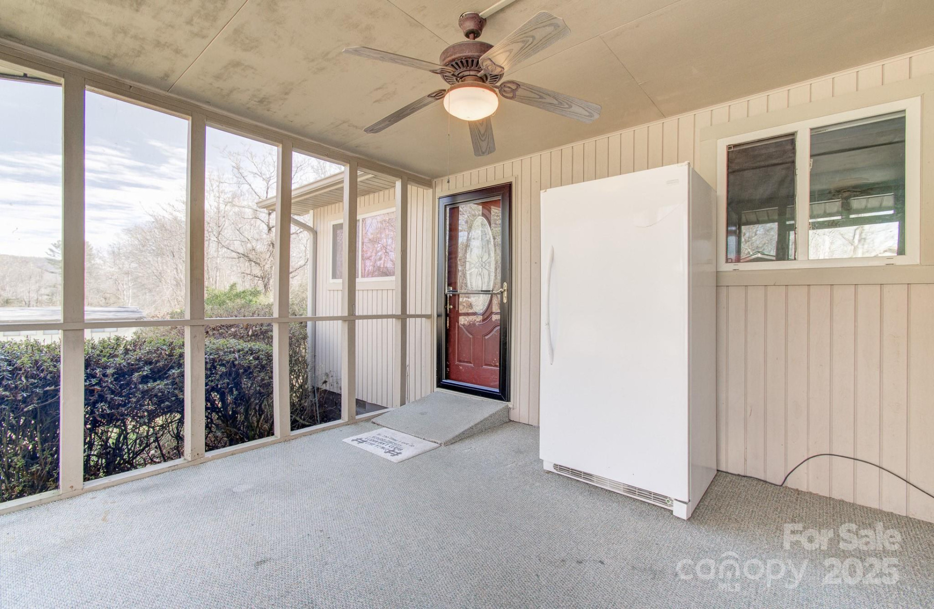 125 Freedom Road - Photo 3