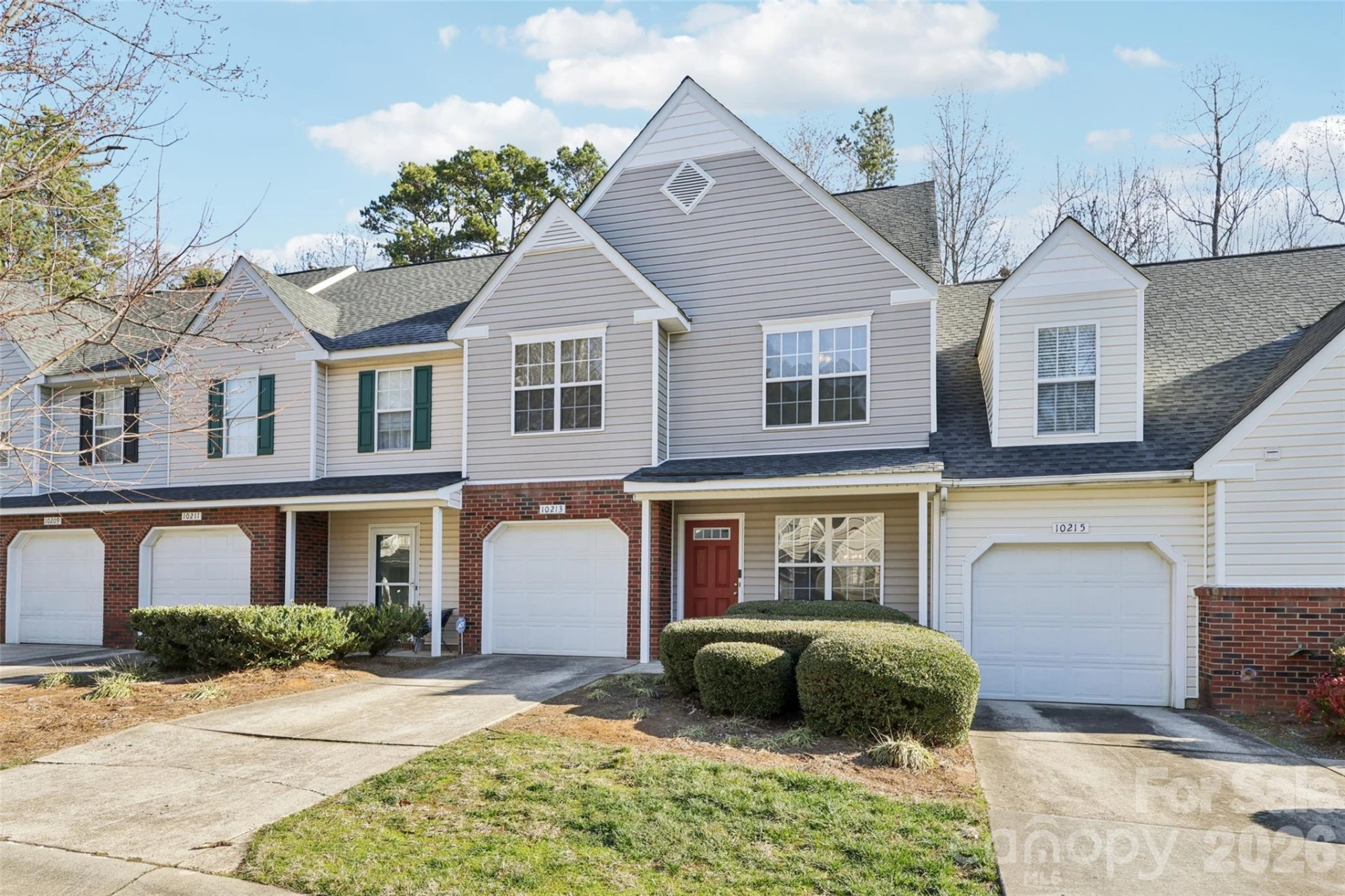 10213 University Park Lane - Photo 2