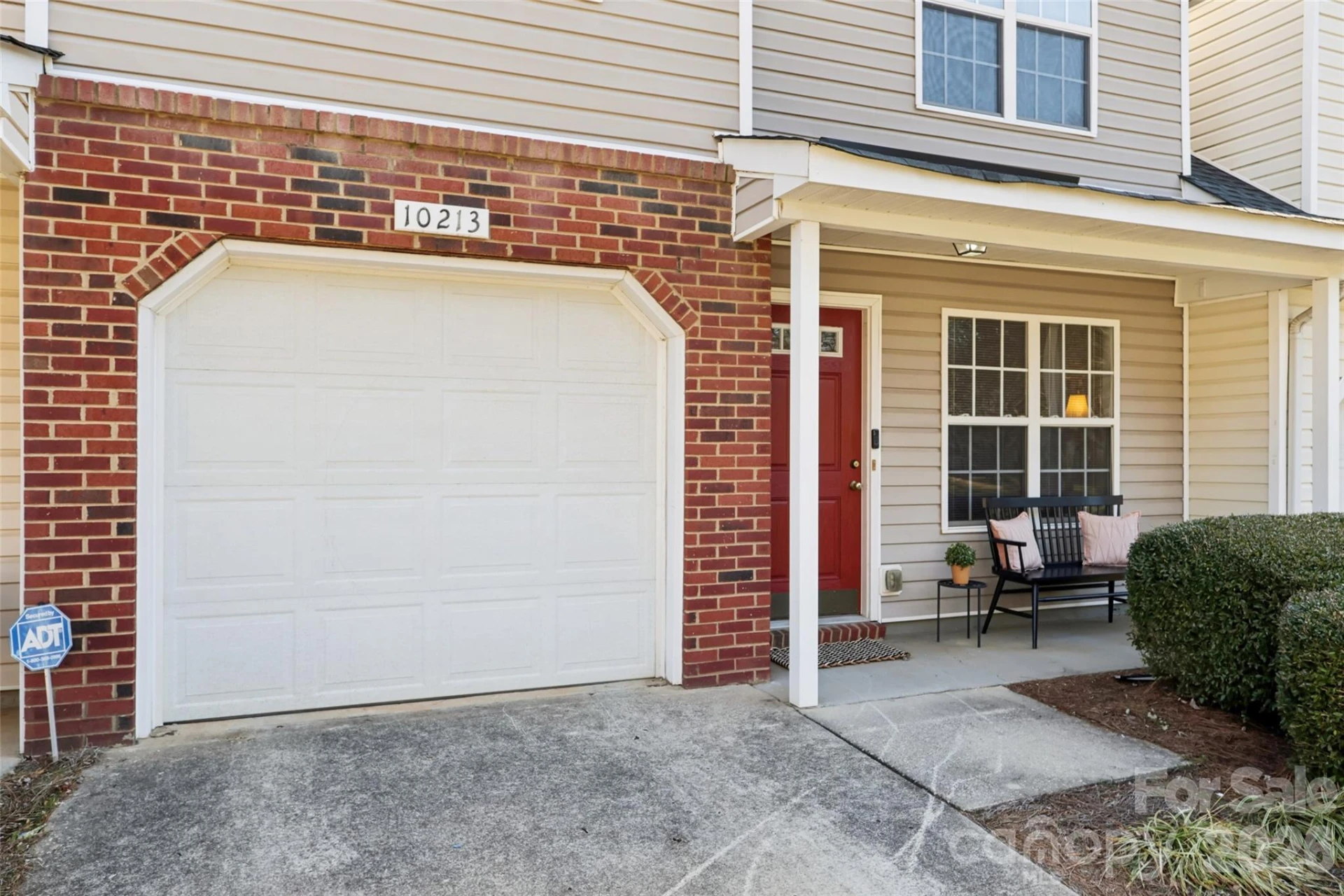 10213 University Park Lane - Photo 4