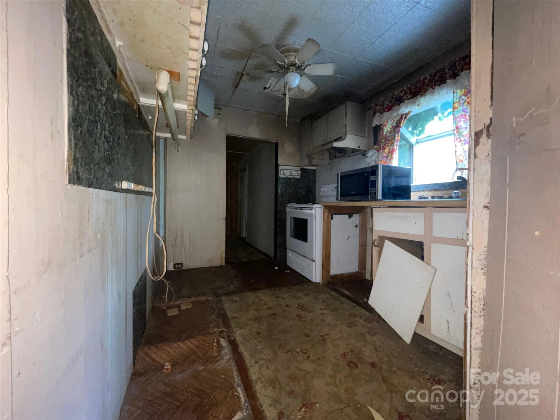 98 Lower Glady Fork Road - Photo 7