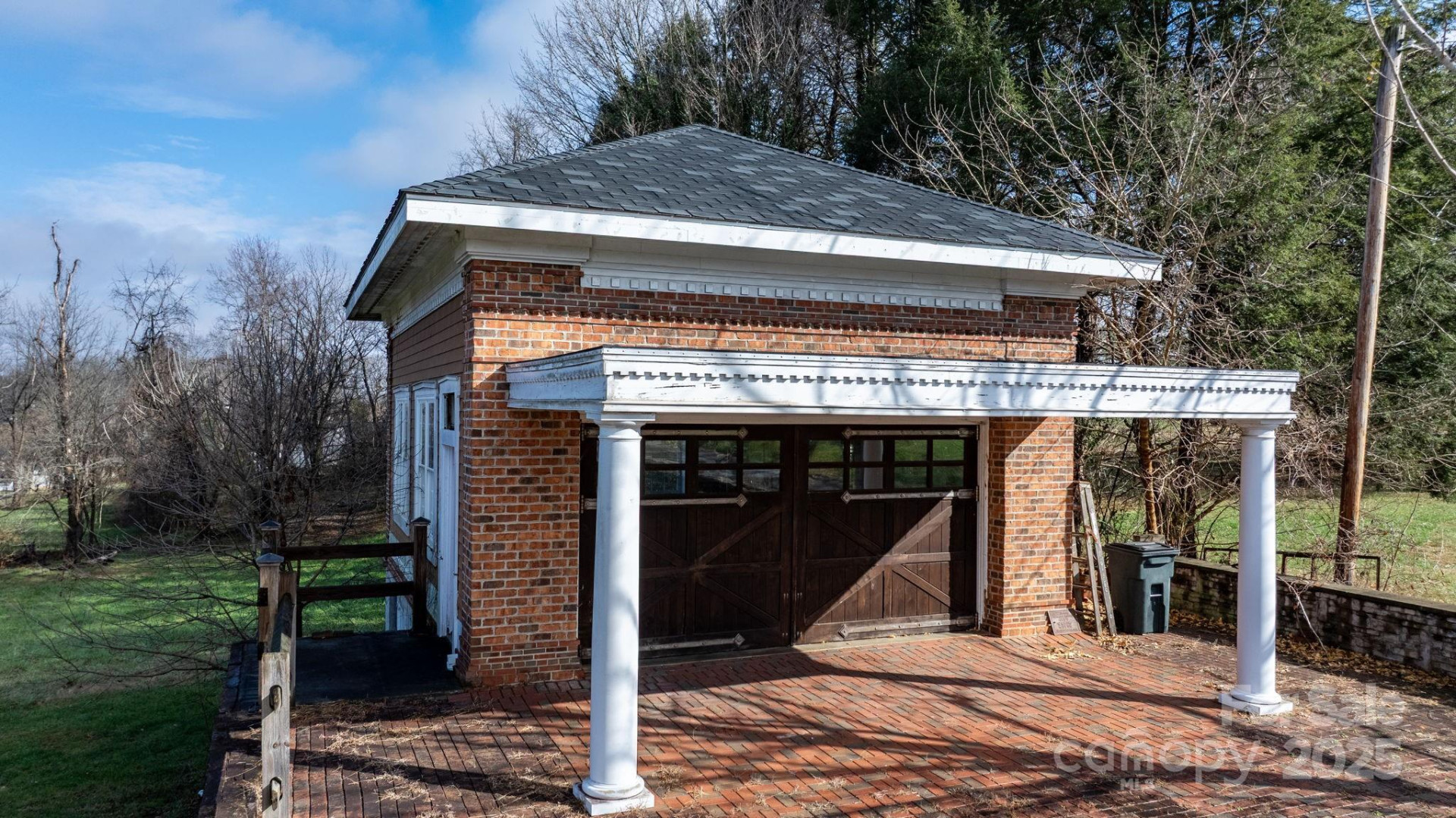 335 Eastview Street - Photo 6