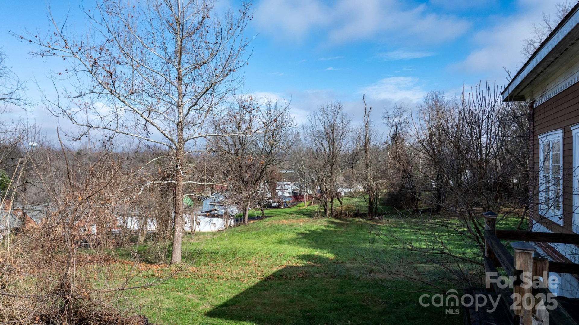 335 Eastview Street - Photo 9