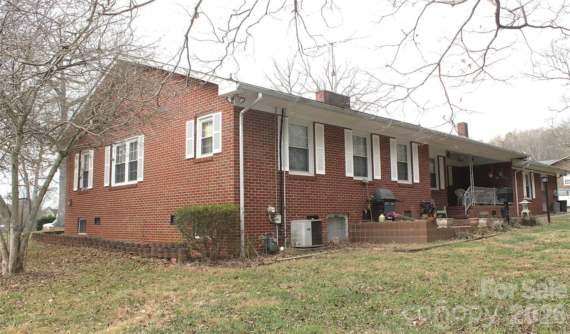 105 Woodlawn Drive - Photo 4