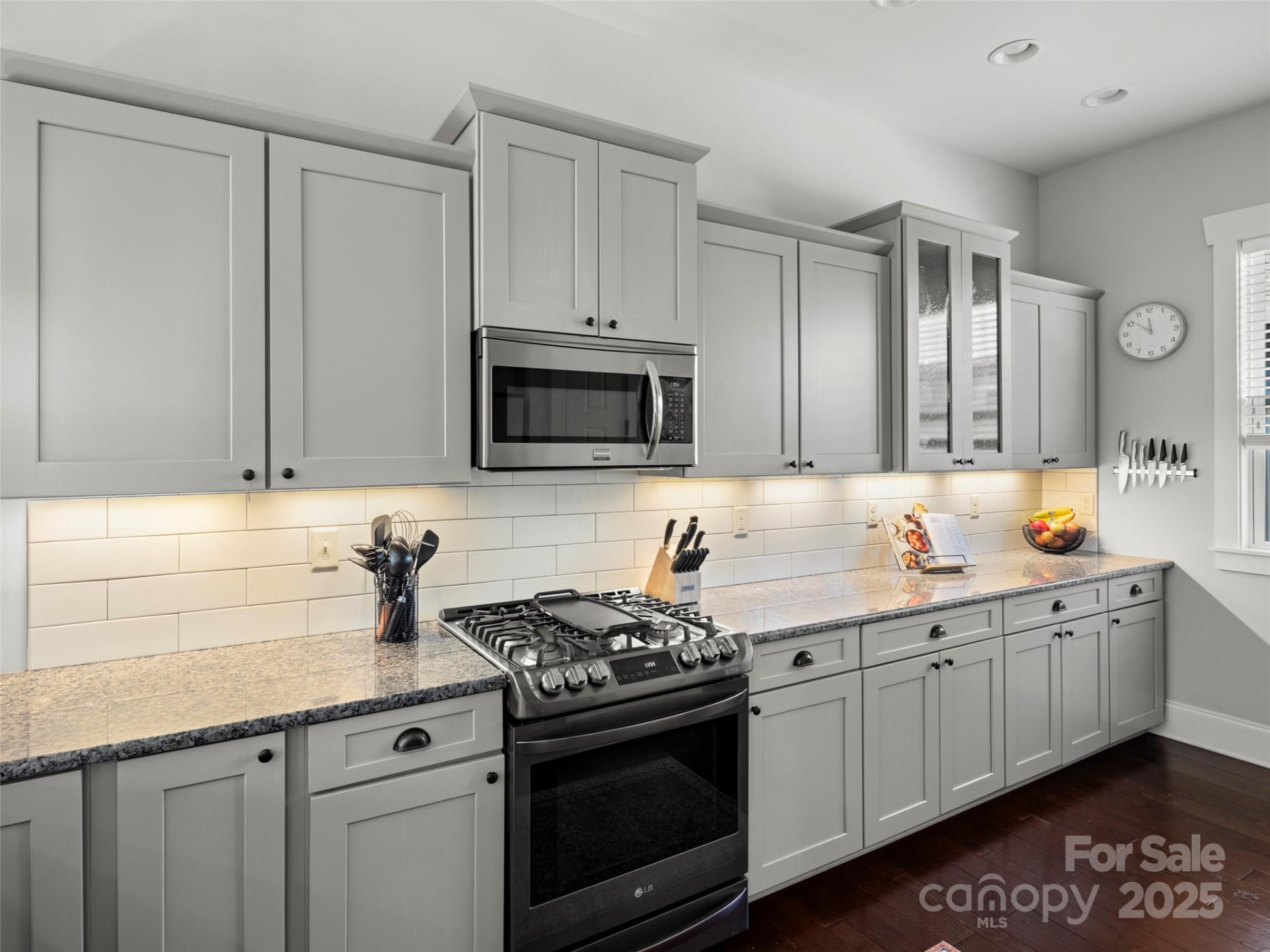 32 Bungalow Way - Photo 11