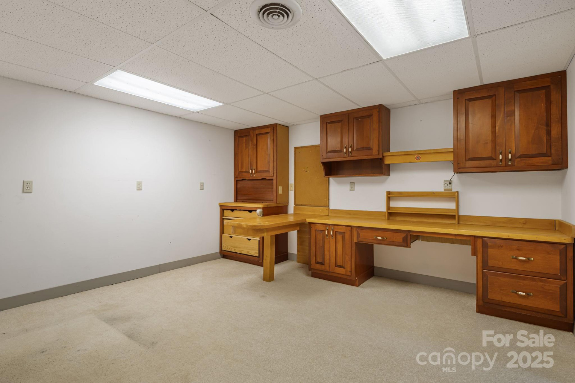 111 Valley View Drive - Photo 33