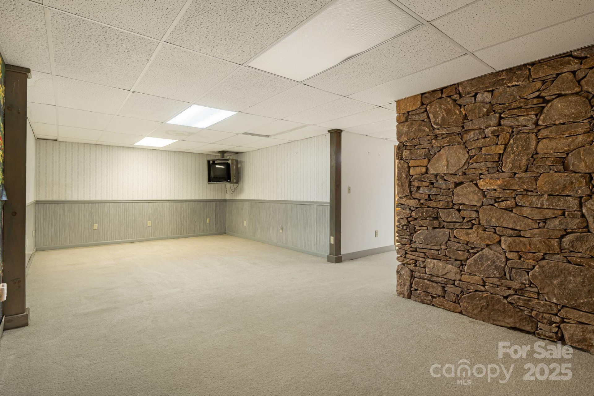 111 Valley View Drive - Photo 35