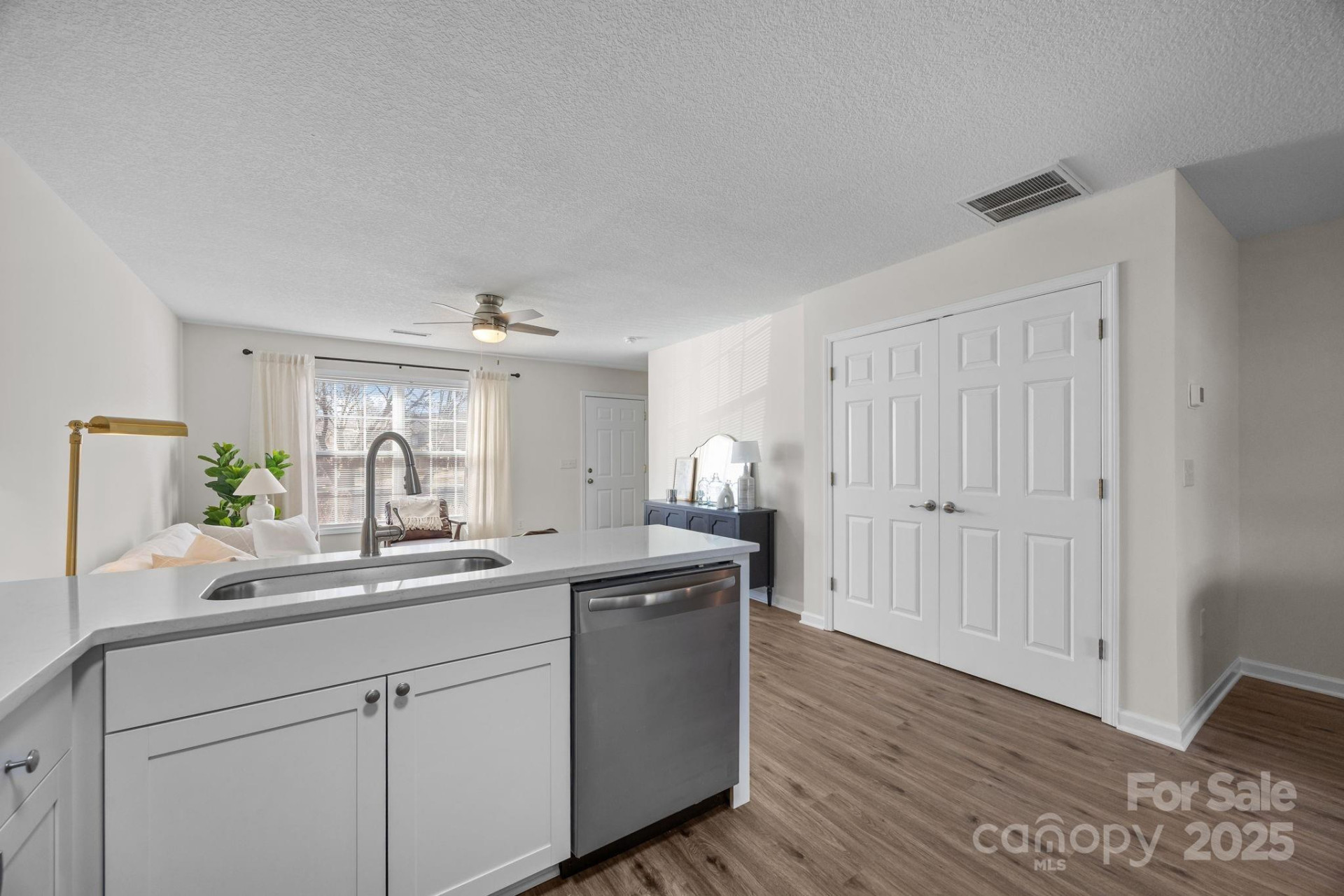 2 Meadow Glen Drive - Photo 14