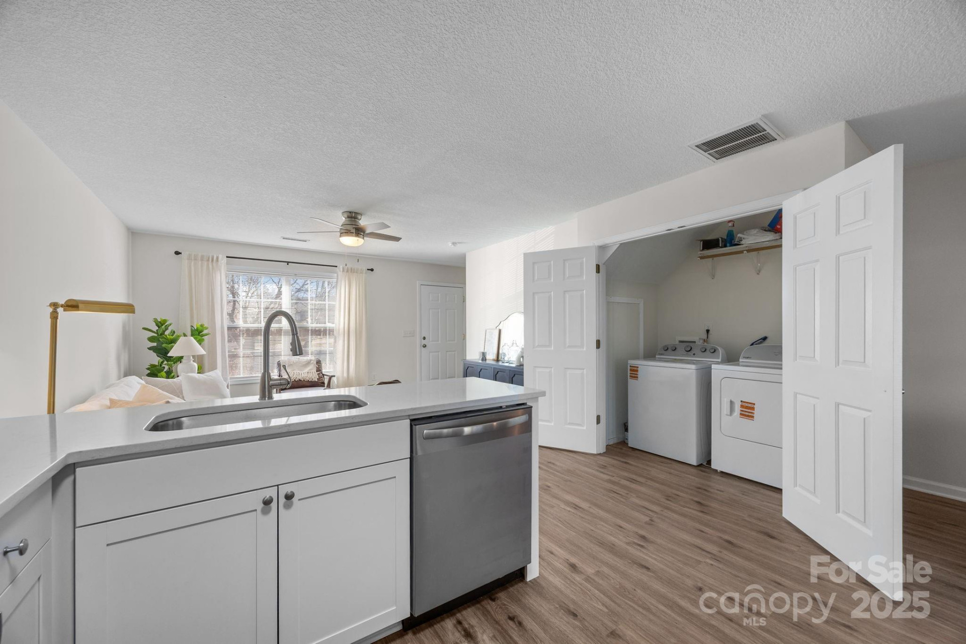 2 Meadow Glen Drive - Photo 15