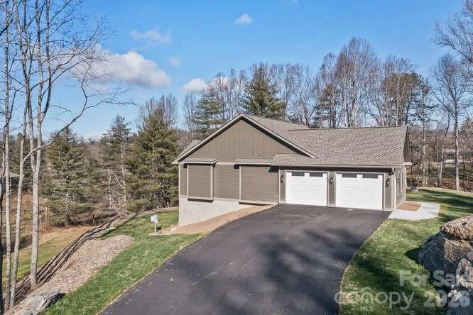 105 Sheila Wynne Drive #8 - Photo 2