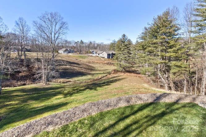 105 Sheila Wynne Drive #8 - Photo 4