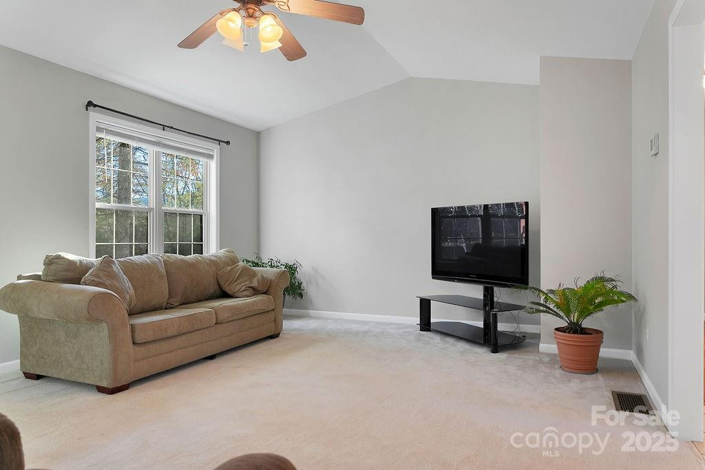 43 Redden Road - Photo 7