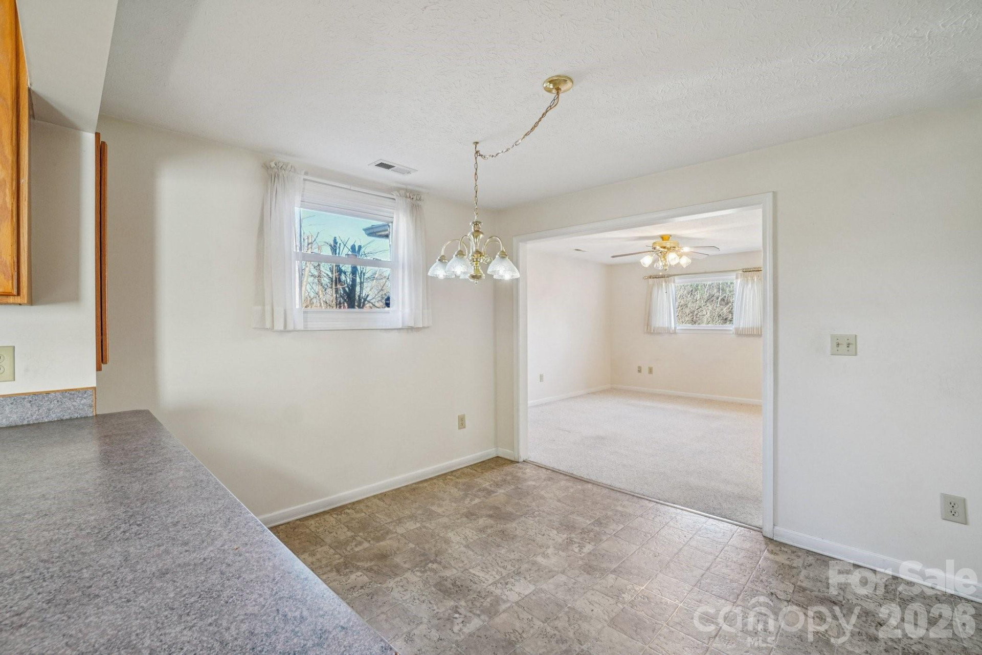 511 Oak Grove Road - Photo 12