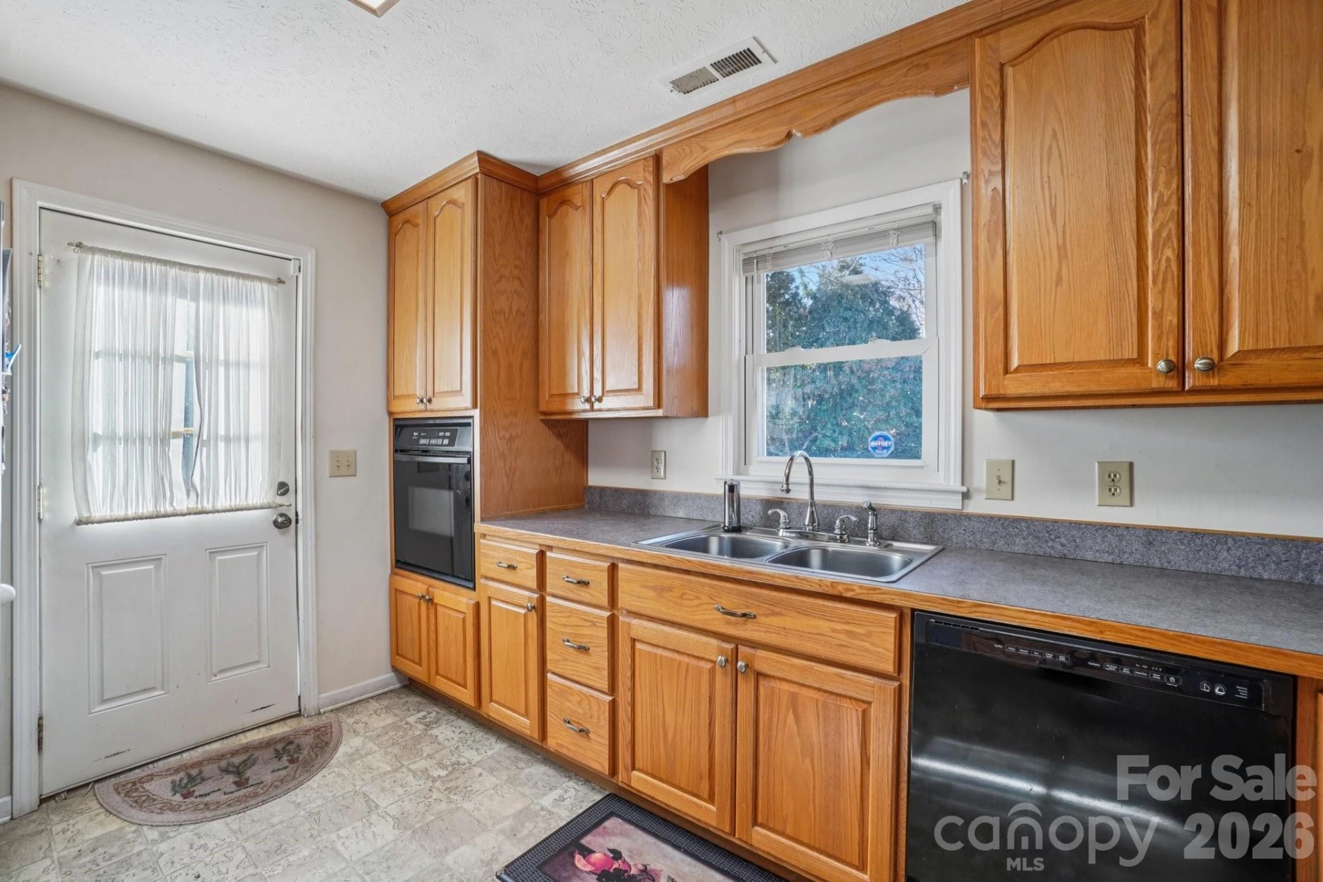 511 Oak Grove Road - Photo 18