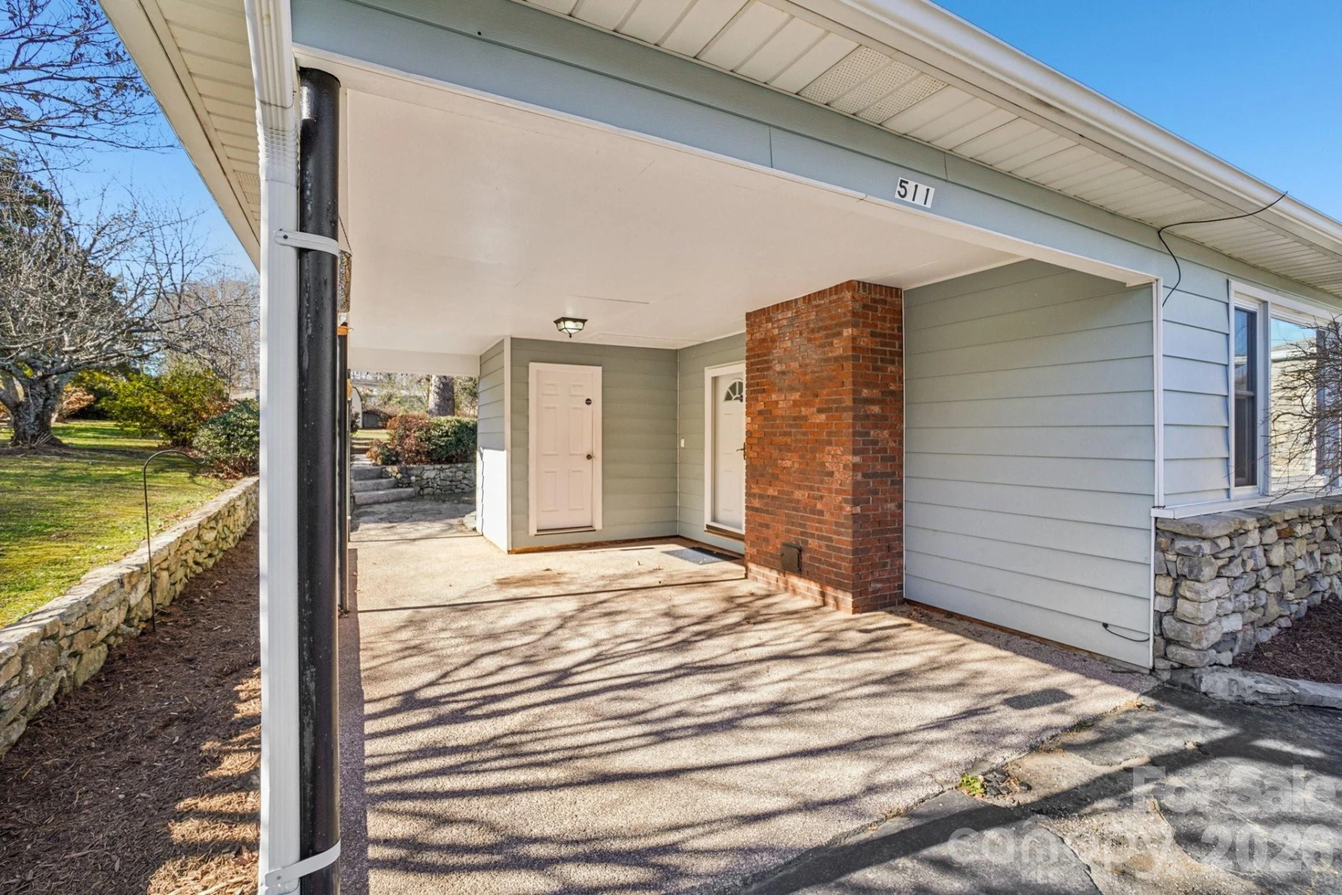 511 Oak Grove Road - Photo 5