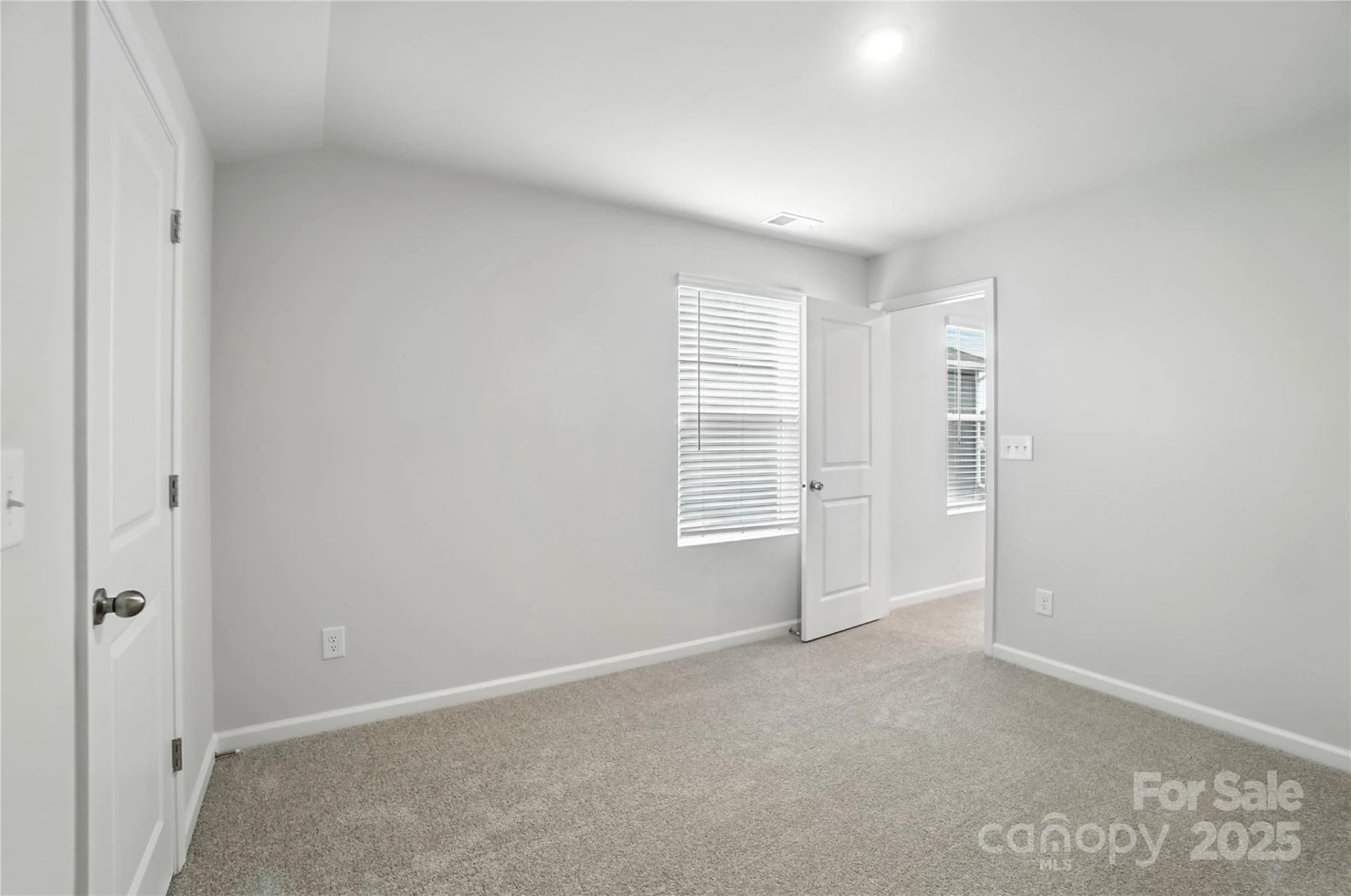 2707 Westmont Drive - Photo 27