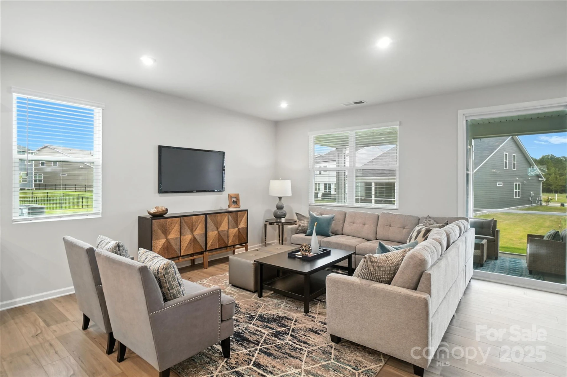 2707 Westmont Drive - Photo 5