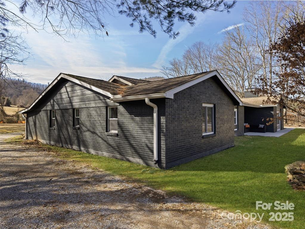 1109 Prestonwood Drive - Photo 2