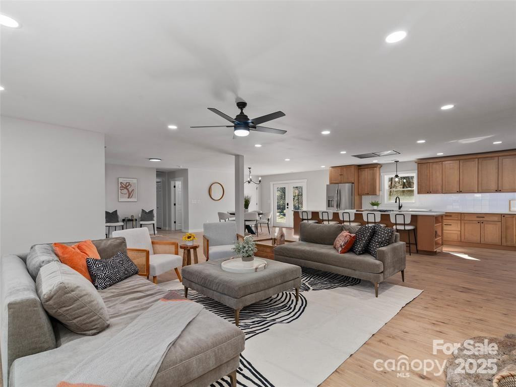 1109 Prestonwood Drive - Photo 4