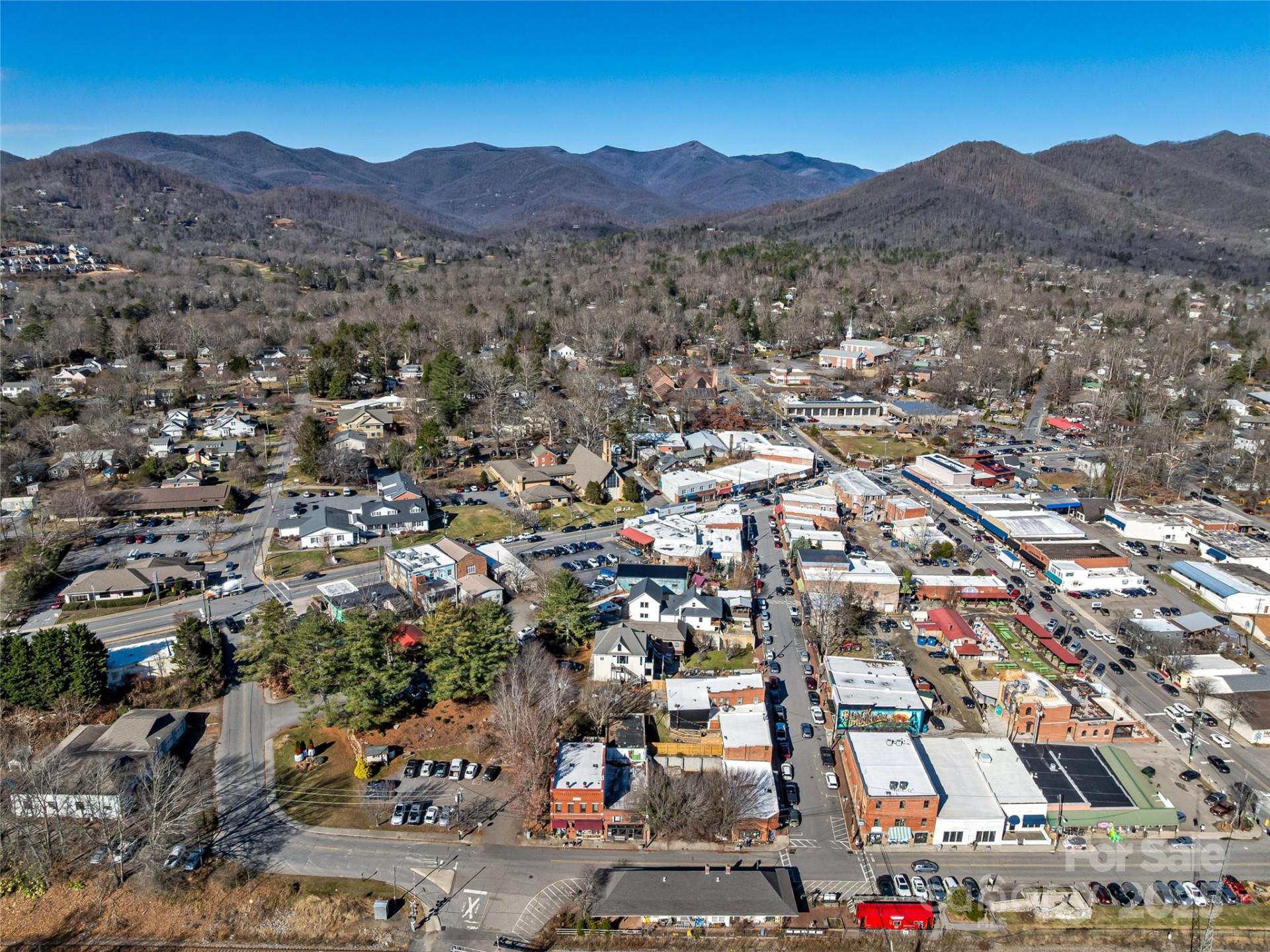 204 Sutton Avenue - Photo 2