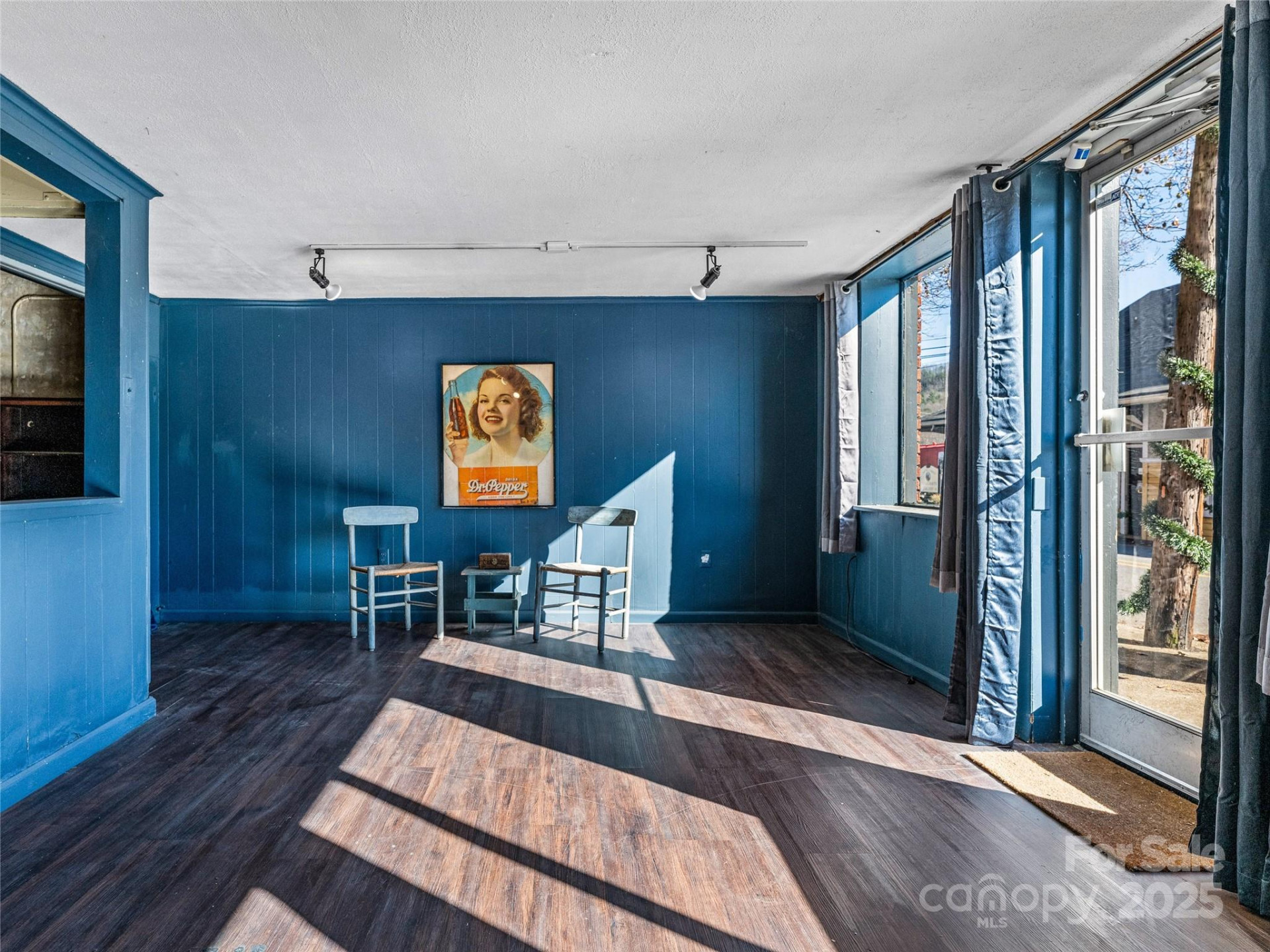 204 Sutton Avenue - Photo 13