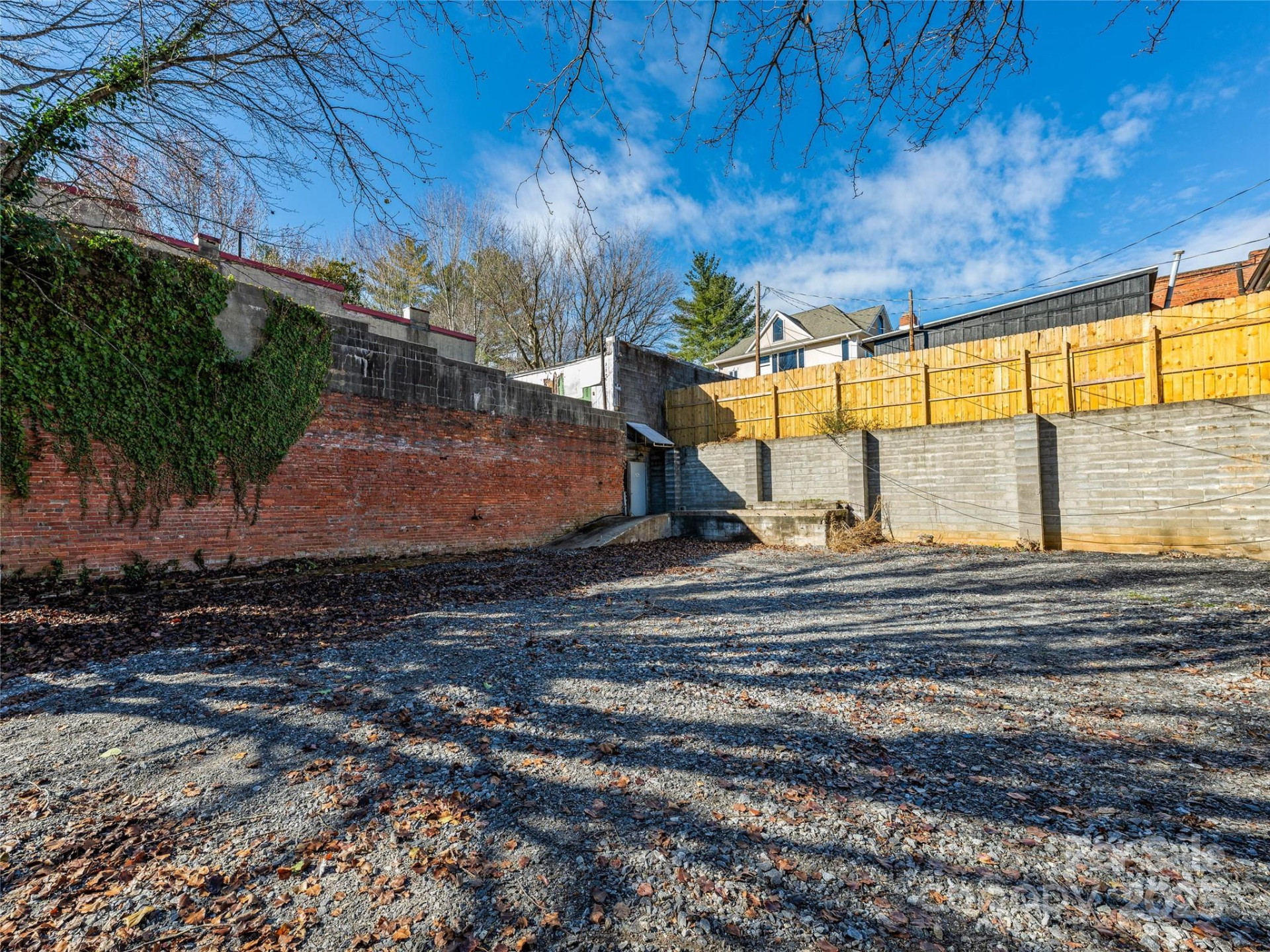 204 Sutton Avenue - Photo 34