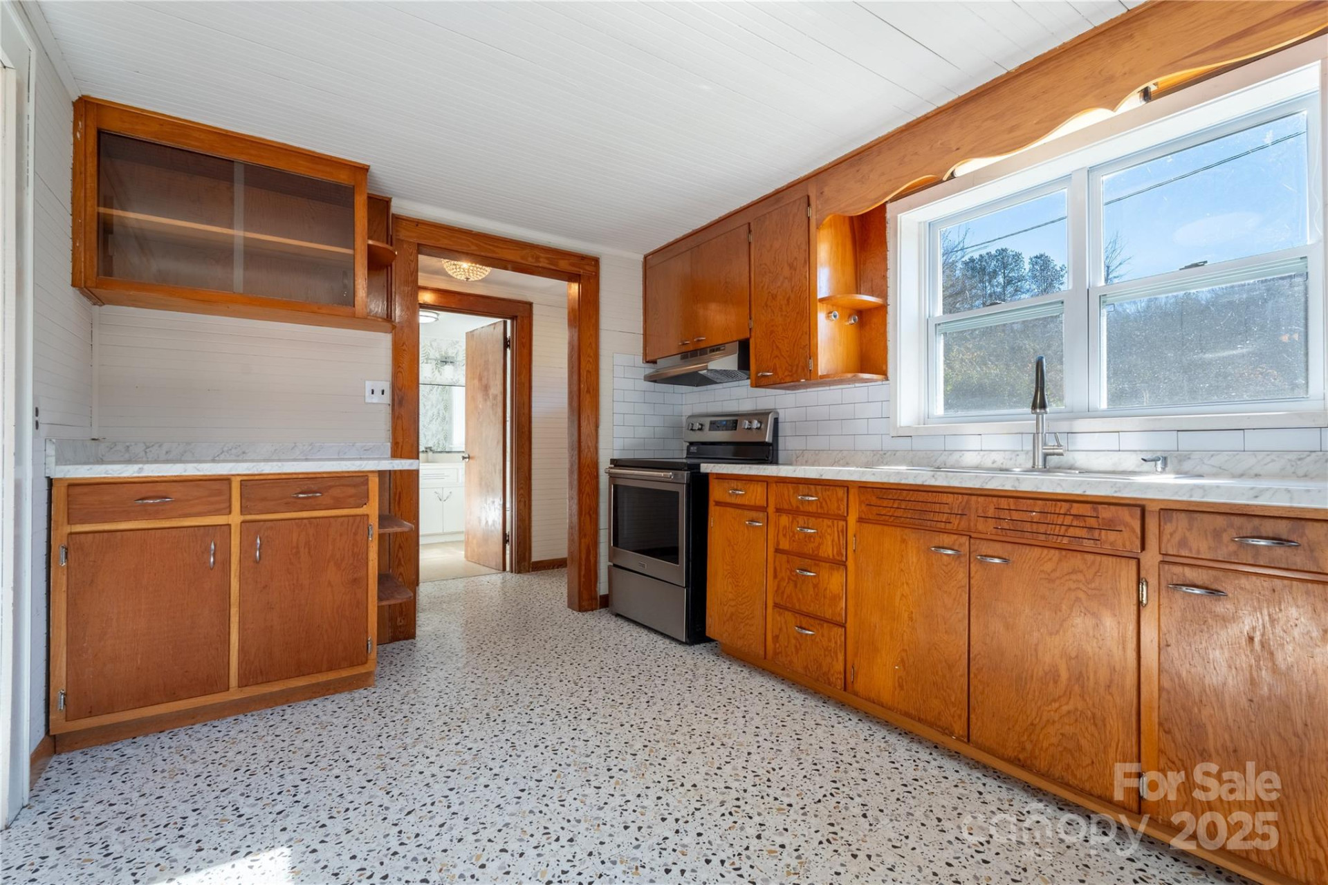 2028 US 70 Highway - Photo 12