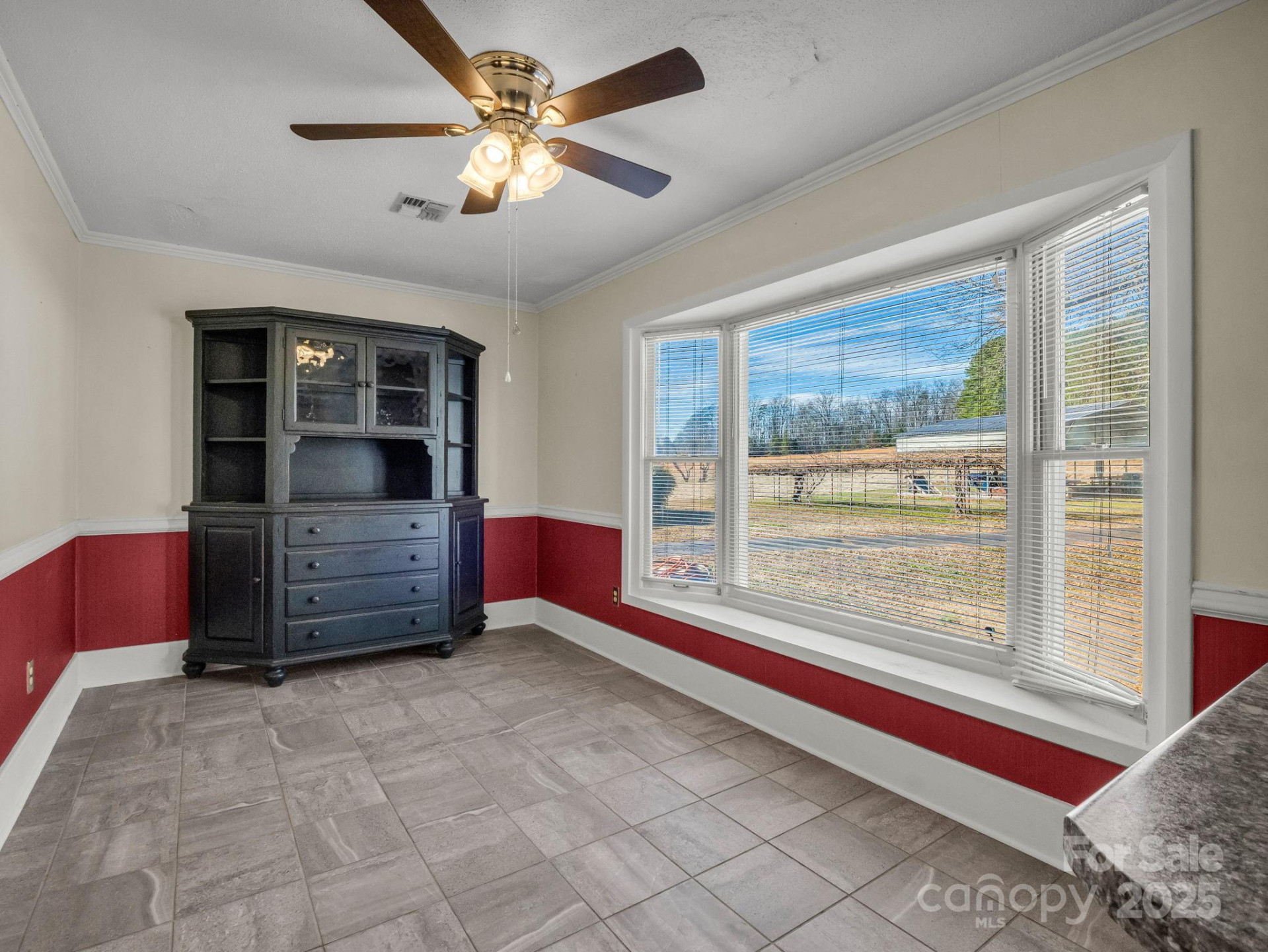 1504 Maple Creek Road - Photo 3