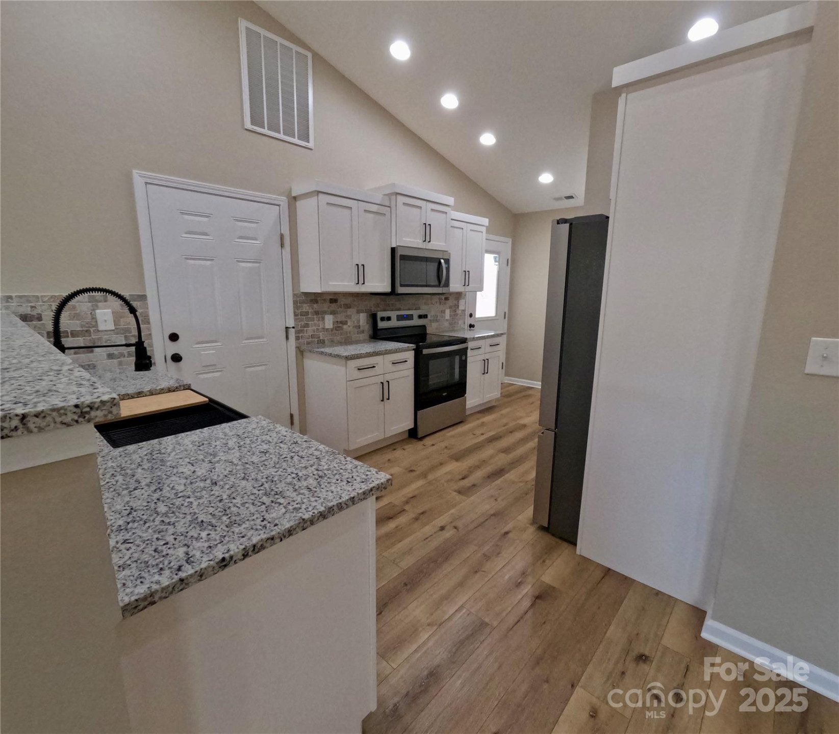 128 Big Sky Drive - Photo 5