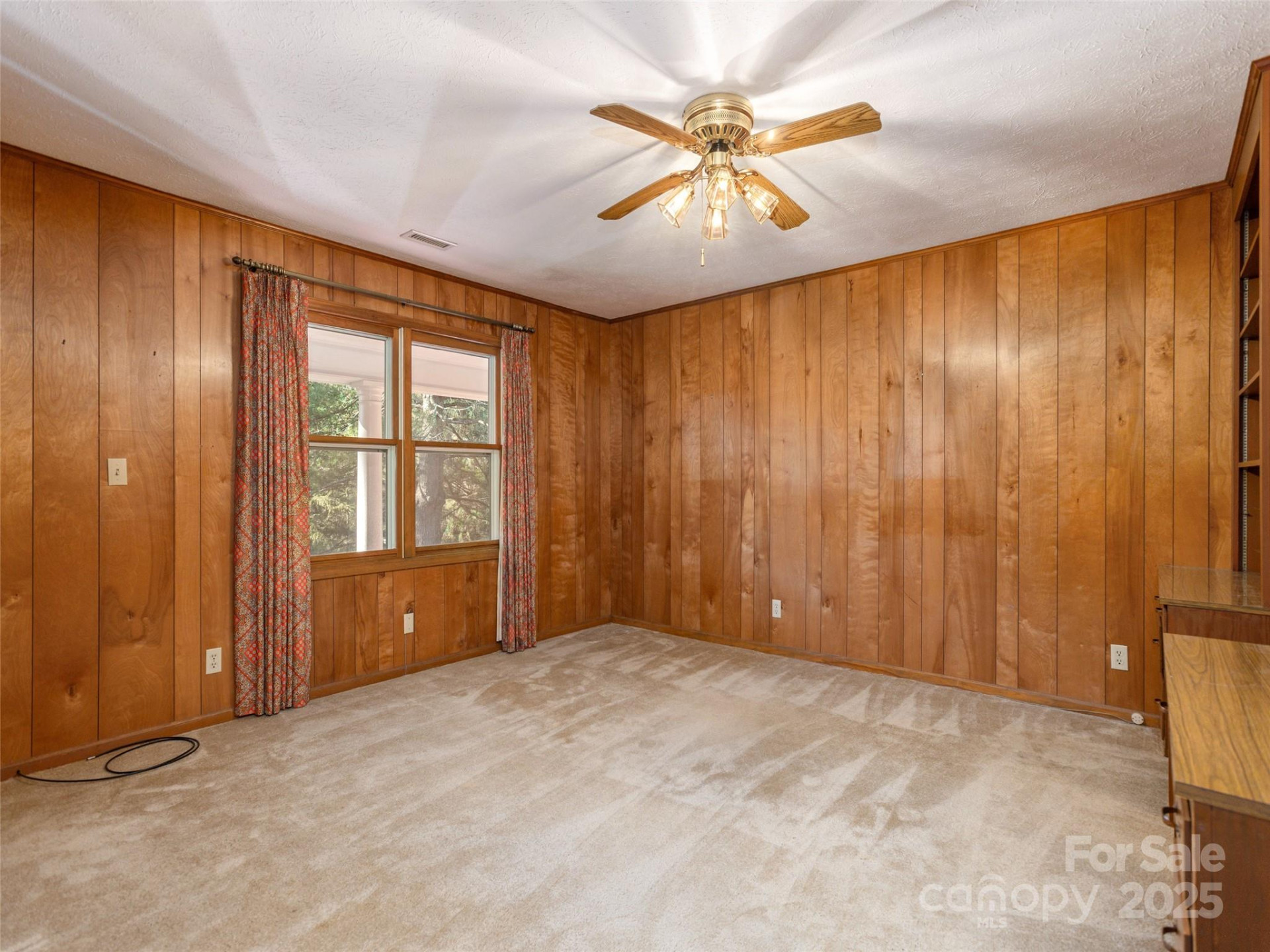 2640 Haywood Road - Photo 22