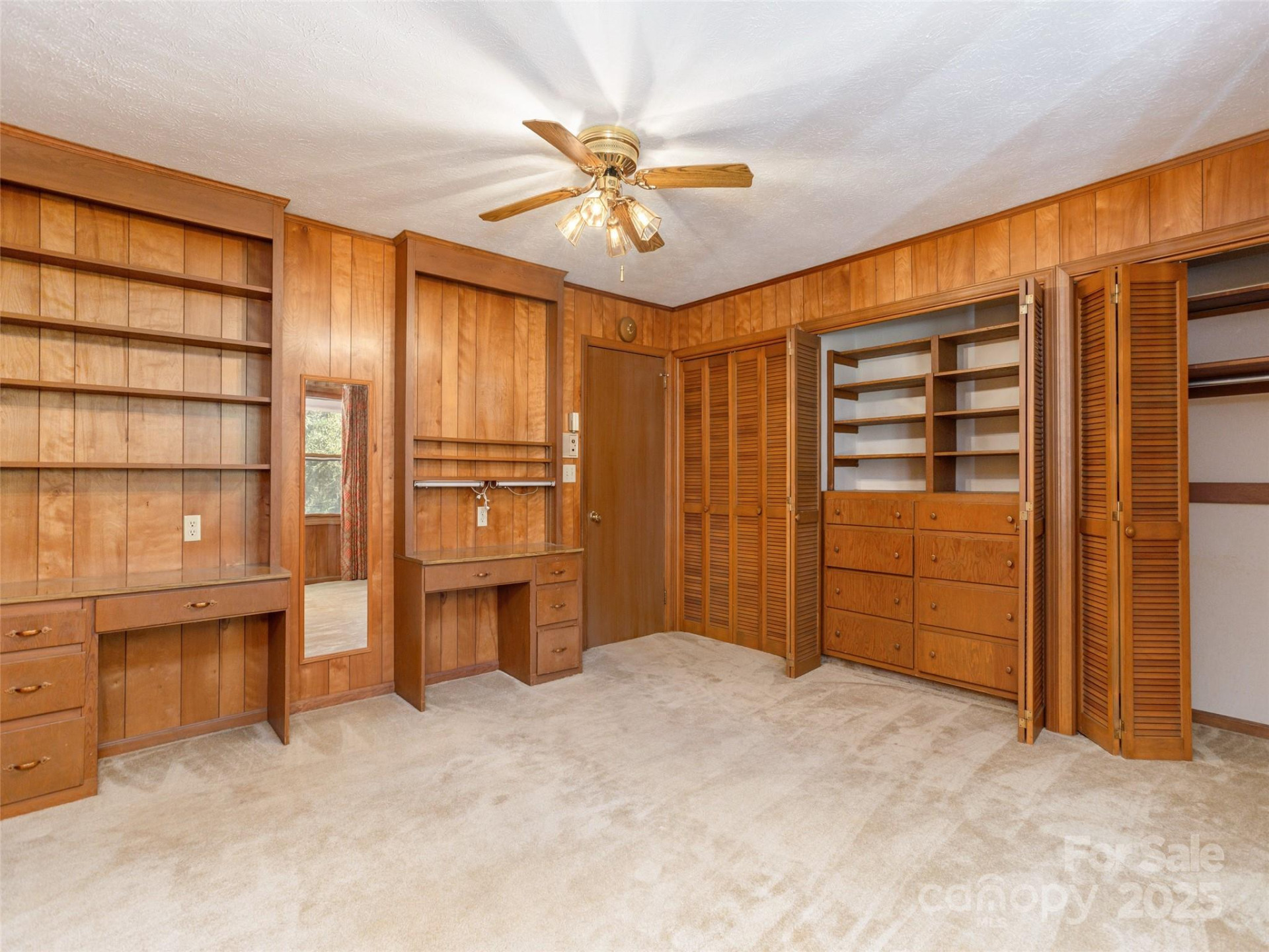 2640 Haywood Road - Photo 23