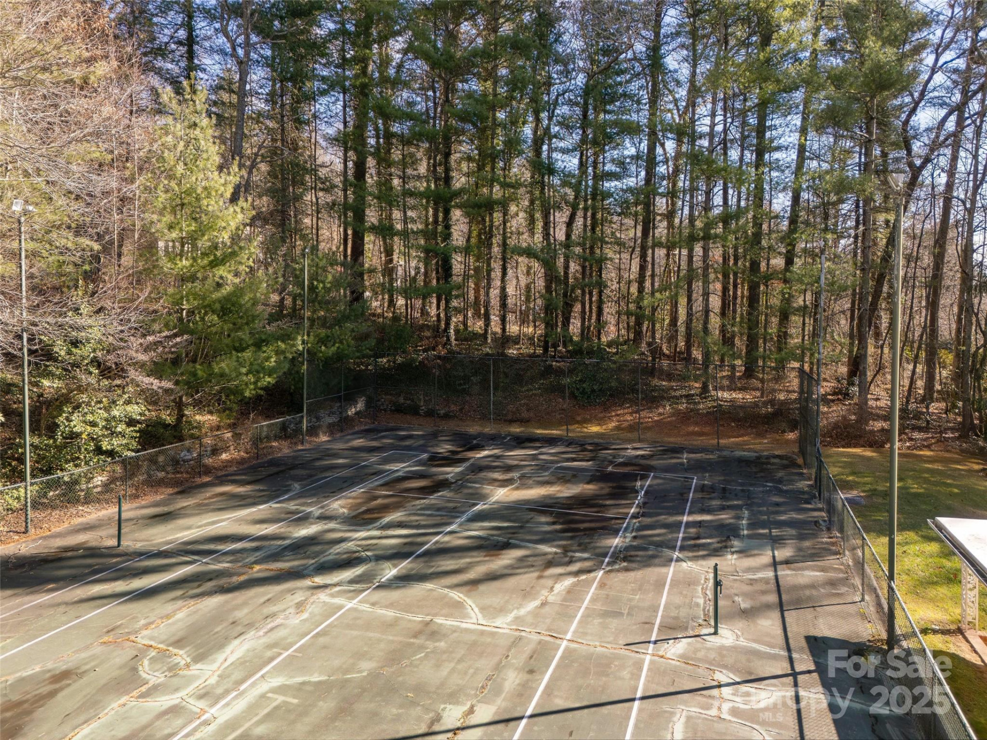 2640 Haywood Road - Photo 37