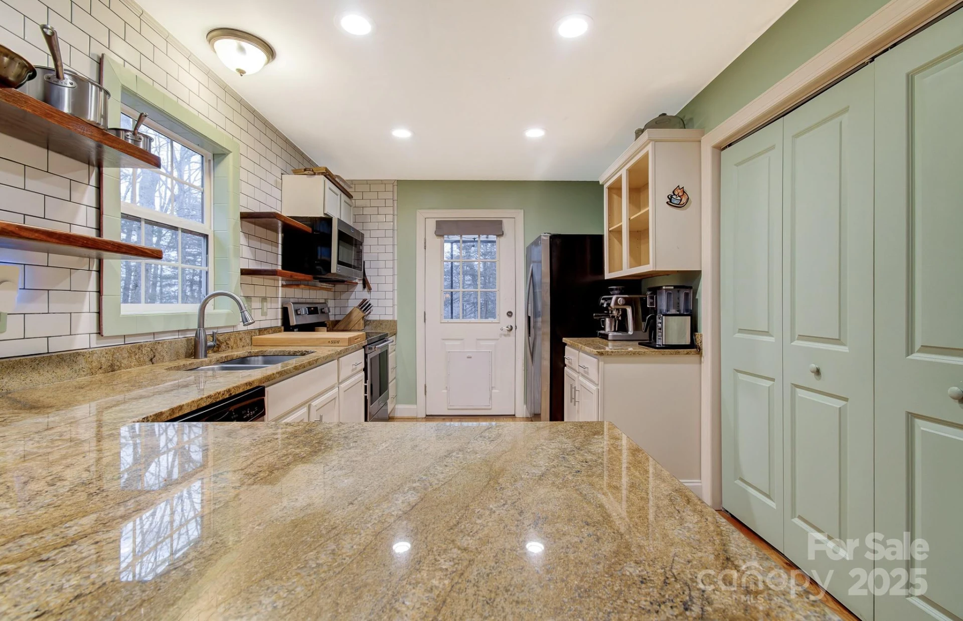 113 Pin Cherry Lane - Photo 17