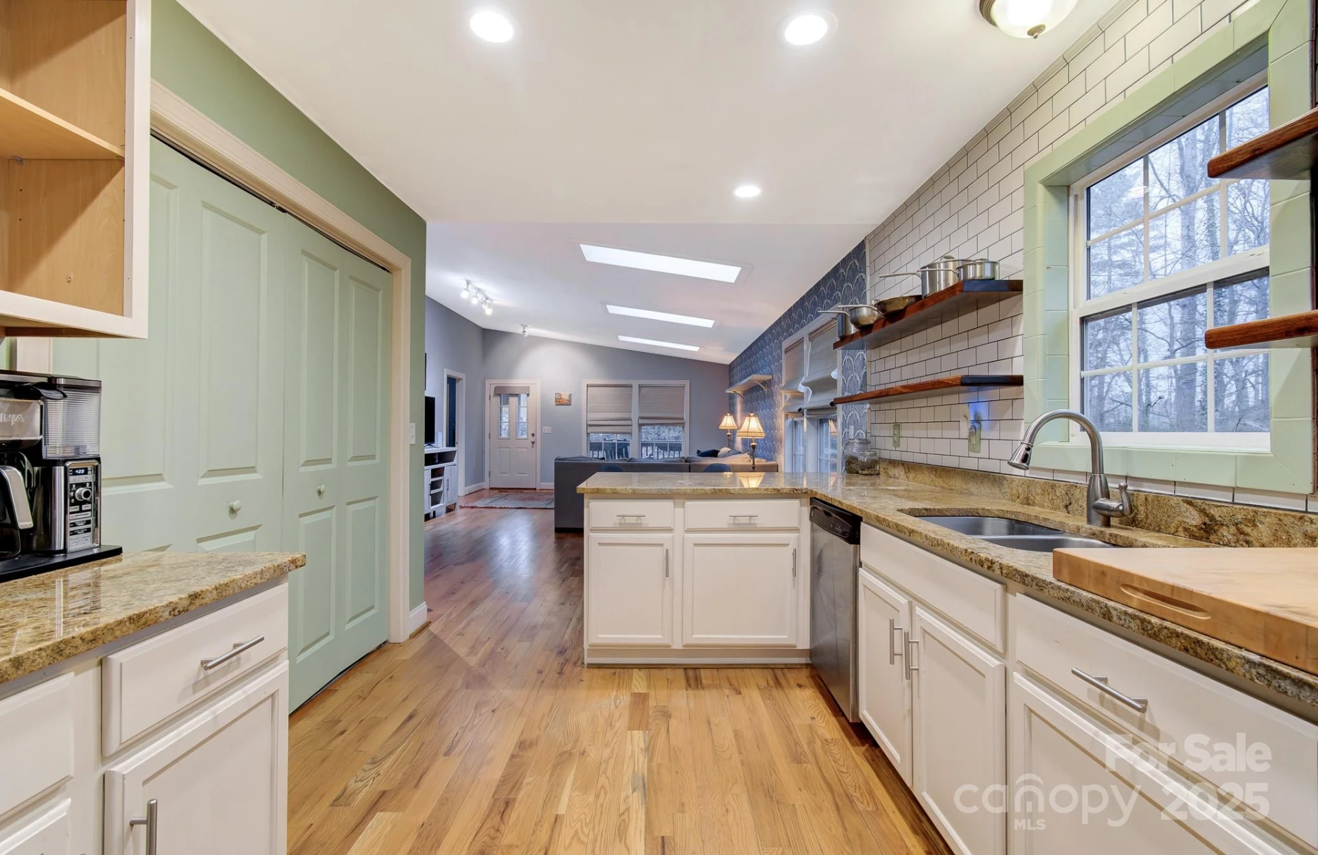 113 Pin Cherry Lane - Photo 4