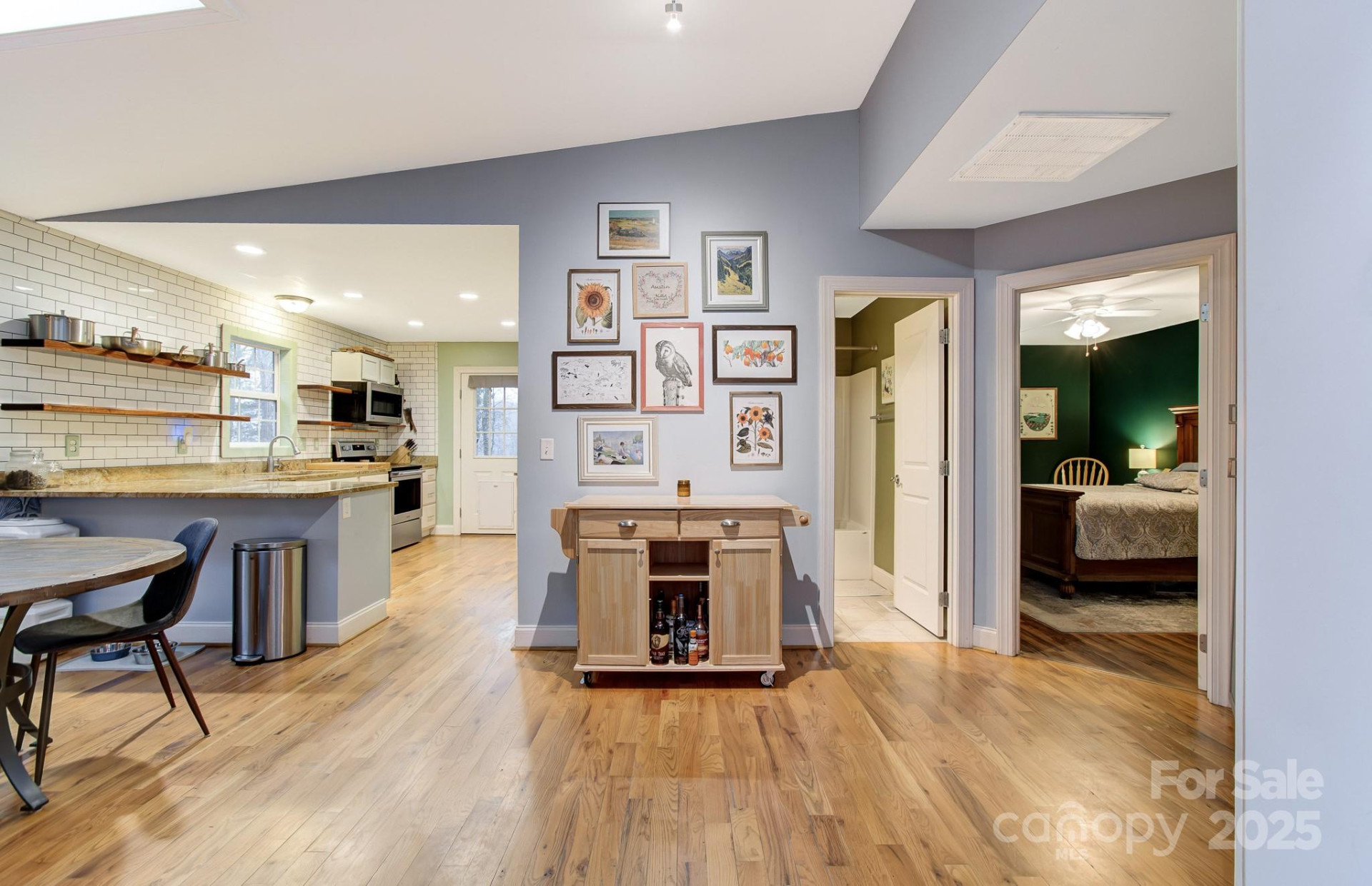 113 Pin Cherry Lane - Photo 7