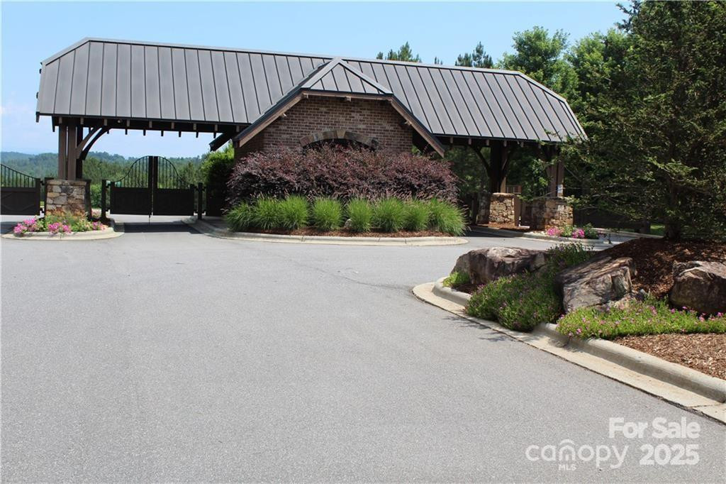 200 Settings Boulevard #63 - Photo 4