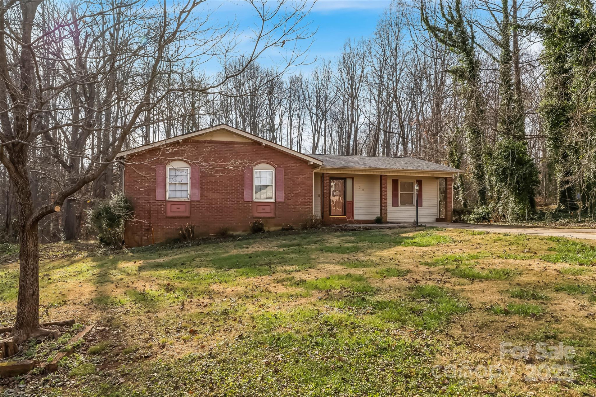 109 Dogwood Court