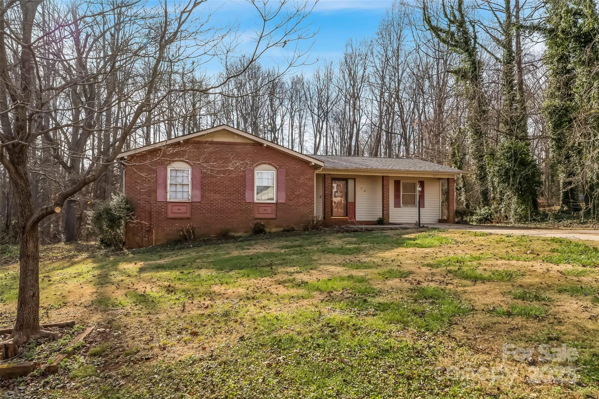 109 Dogwood Court