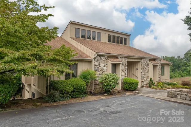1 Westridge Court
