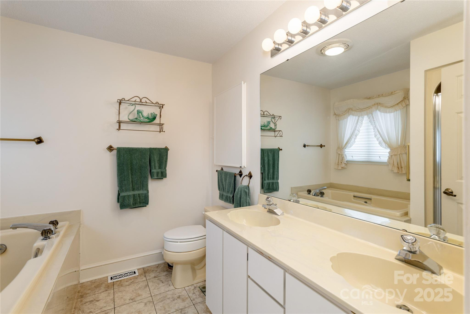 1 Westridge Court #Unit B - Photo 19